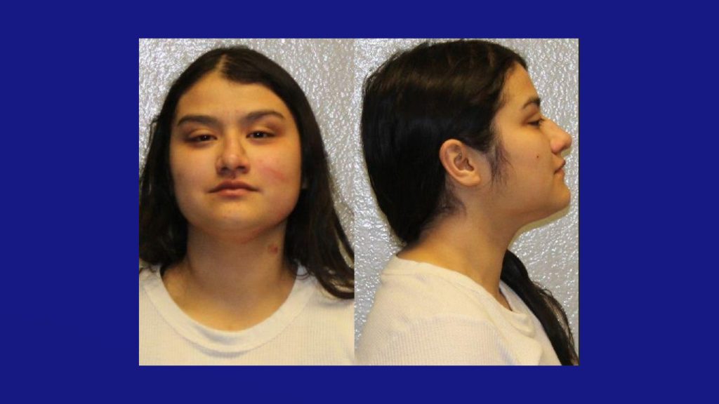 Choque en Edinburg: Identifican a conductora de camioneta volcada