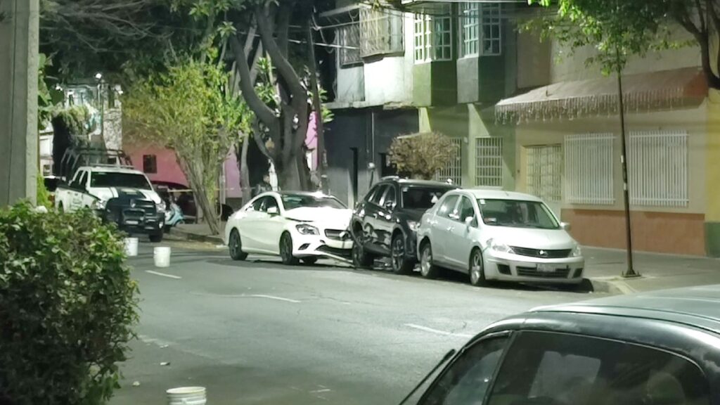 Atacan a pareja en auto de lujo en Venustiano Carranza: conductor pierde la vida