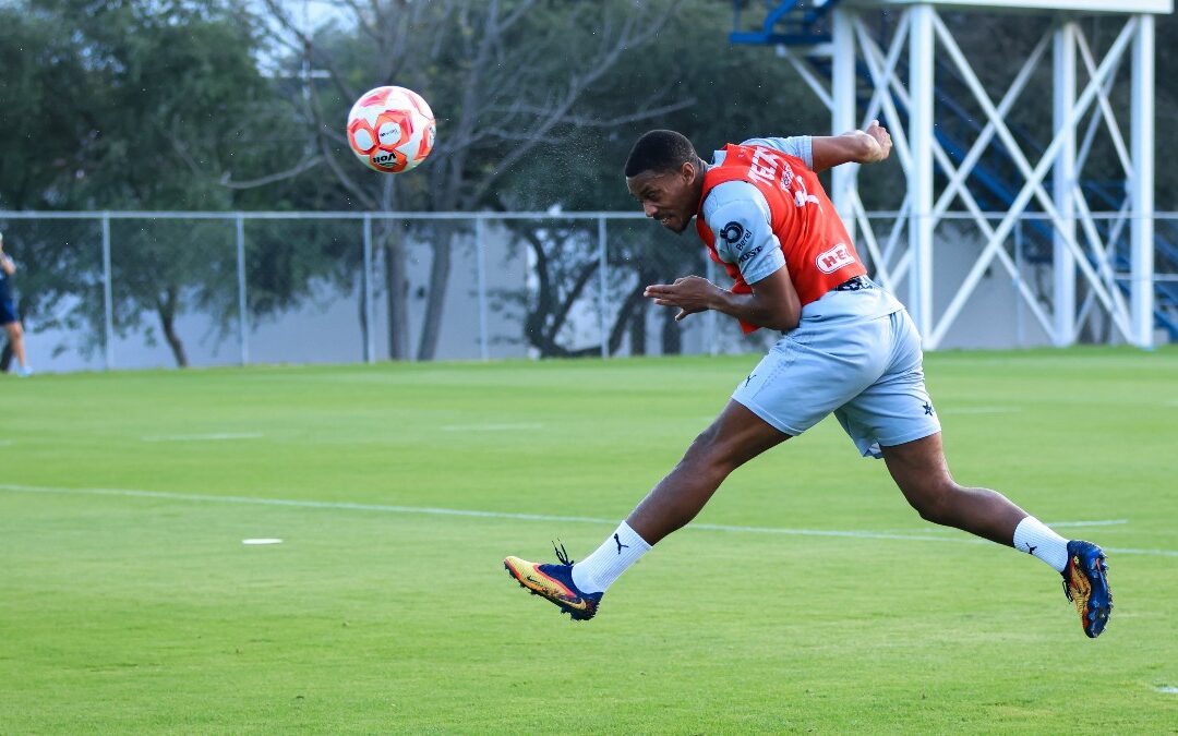 Anthony Martial se pierde el entrenamiento con Rayados: descubre por qué