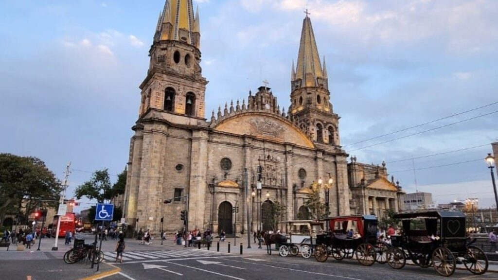 Descubre el Horario de Misas para el Año Nuevo en la Catedral de Guadalajara este 1 de enero de 2026