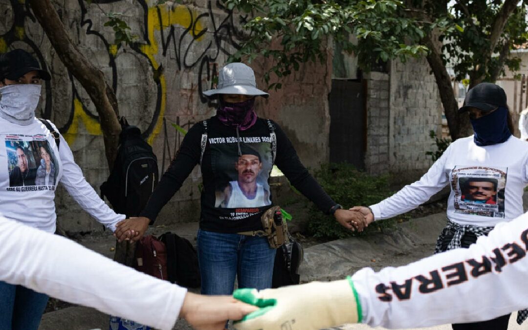 Guerreros Buscadores de Jalisco Descubren Restos Humanos en Tlajomulco
