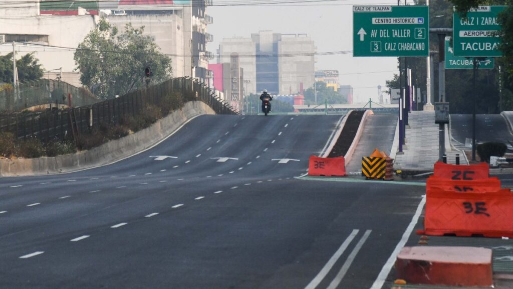 Hoy No Circula en CdMx y Edomex: ¿Qué Autos Descansan Hoy, 1 de Enero de 2026?