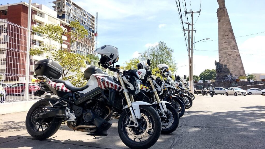 Refrendo de motocicleta en Jalisco: Costos y detalles para 2026