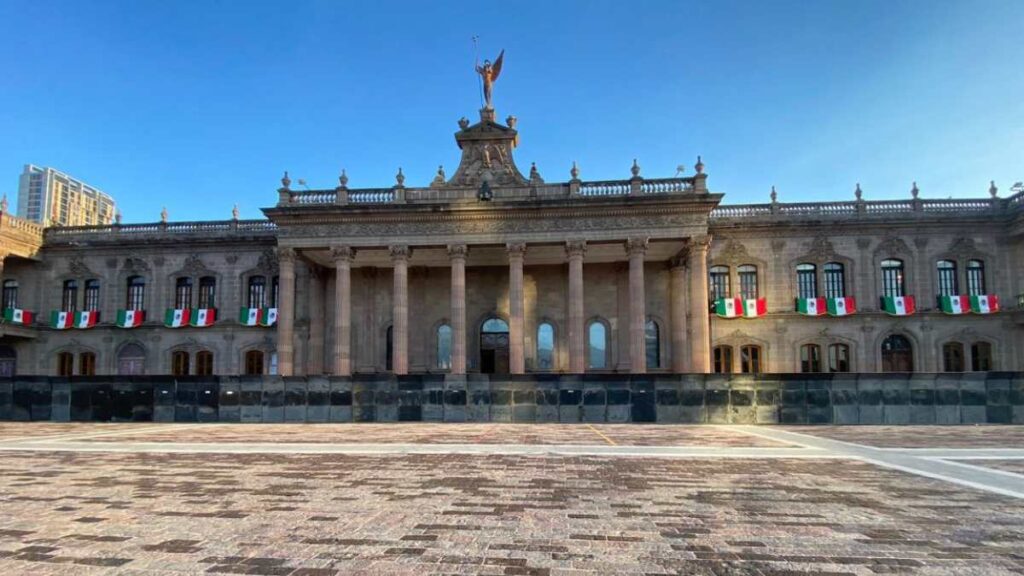 Gobierno de Nuevo León Anuncia Reconducción Presupuestal para Buscar Acuerdo con el Congreso