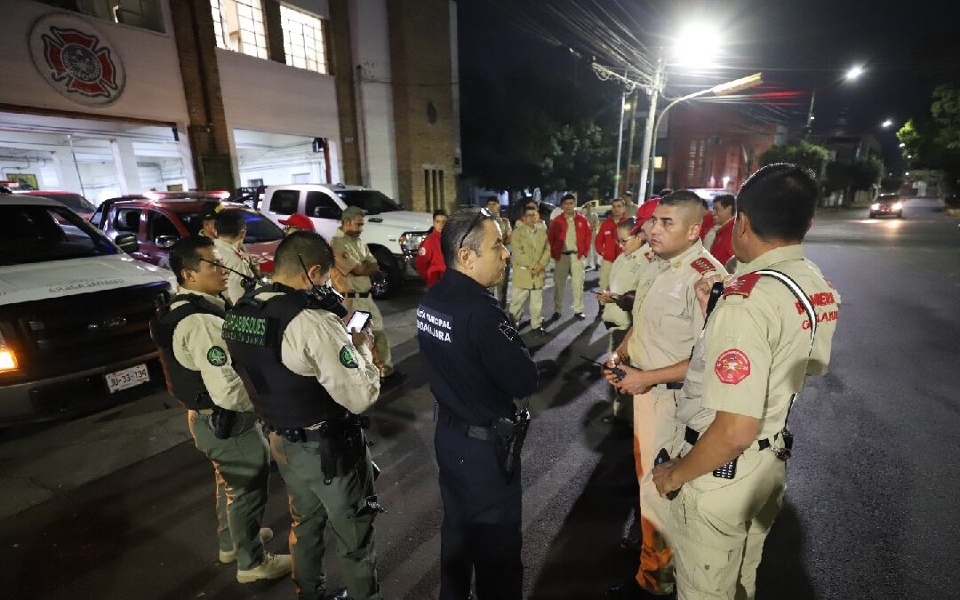 Bomberos de Guadalajara y Zapopan Apagan 45 Incendios en Año Nuevo