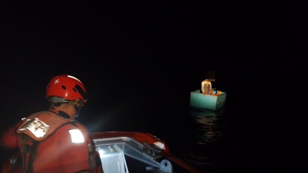 Rescate de Náufragos en Chiapas: La Marina Salva a Tripulantes de Embarcación Pesquera