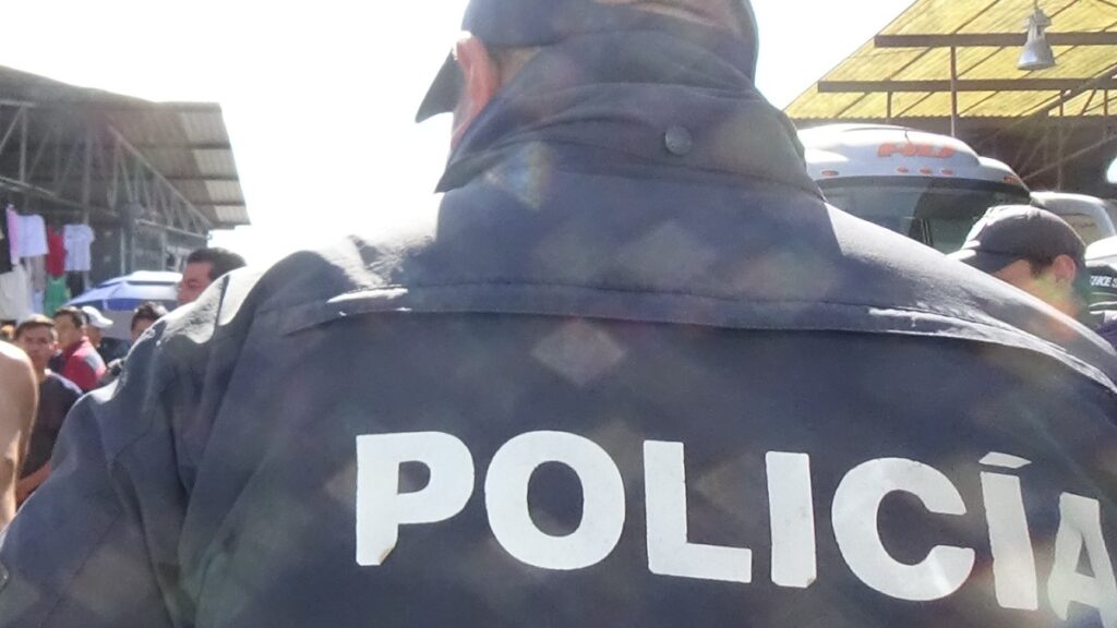 Vecinos de Texmelucan detienen un intento de linchamiento a un asaltante habitual