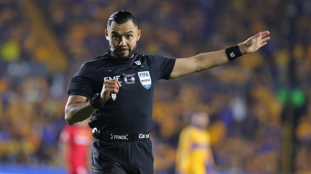 Pollo Ortiz: ‘Los Equipos en Santa Bárbara Veten Árbitros y Fomentan el Uso de Extranjeros’