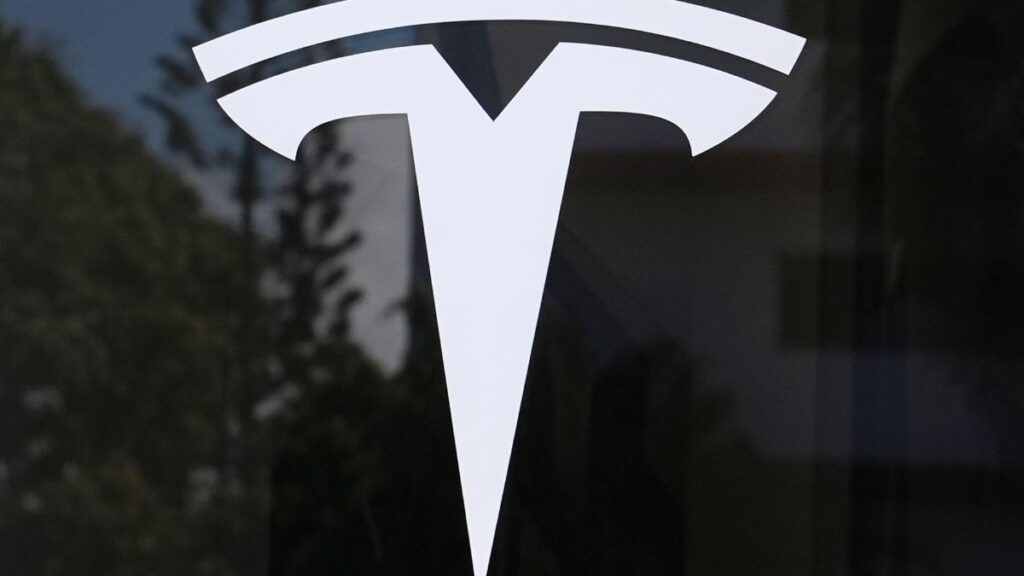Tesla pierde el liderazgo global en vehículos eléctricos tras una caída en ventas en 2025