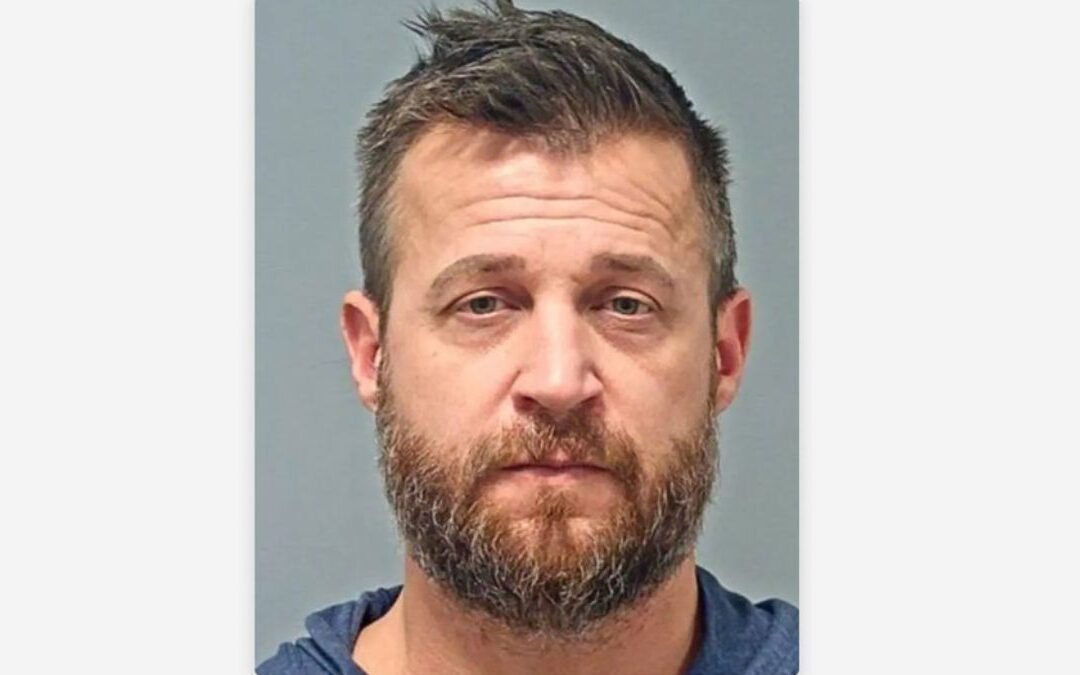 Detención de Exestrella de Reality Show por Abuso de Menores en Santa Barbara