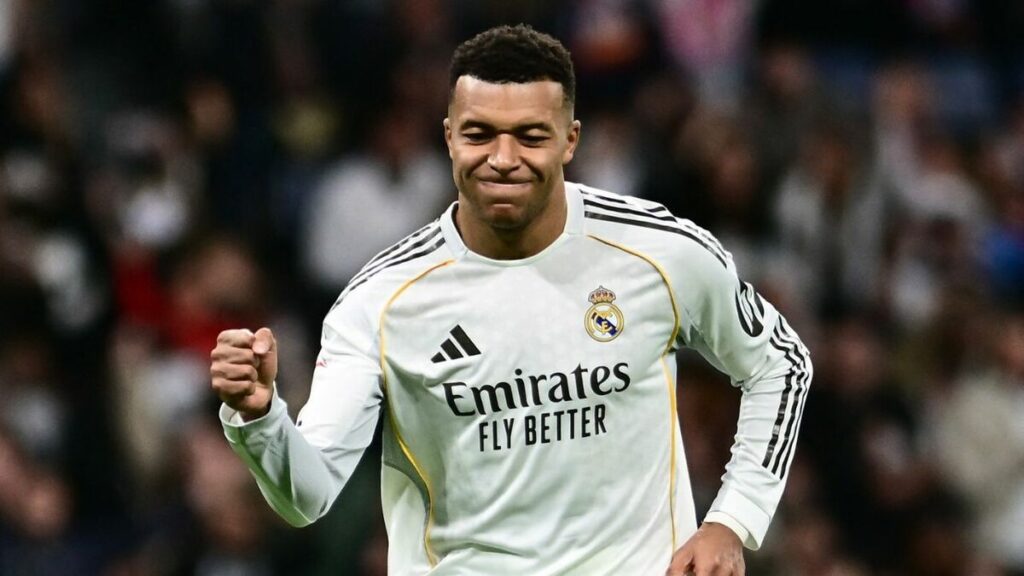 Descubre el MiTag Duo: el regalo navideño perfecto de Real Madrid para el Mundial FIFA 2026