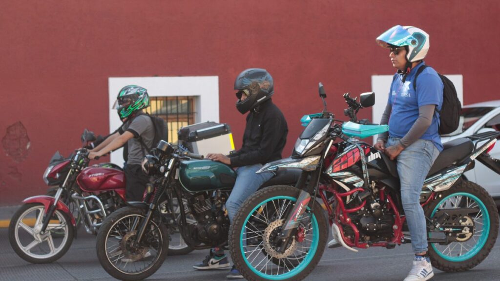 Actualiza tu moto en Puebla: ¡Descuentos de hasta el 100% en placas, tenencia y licencia!