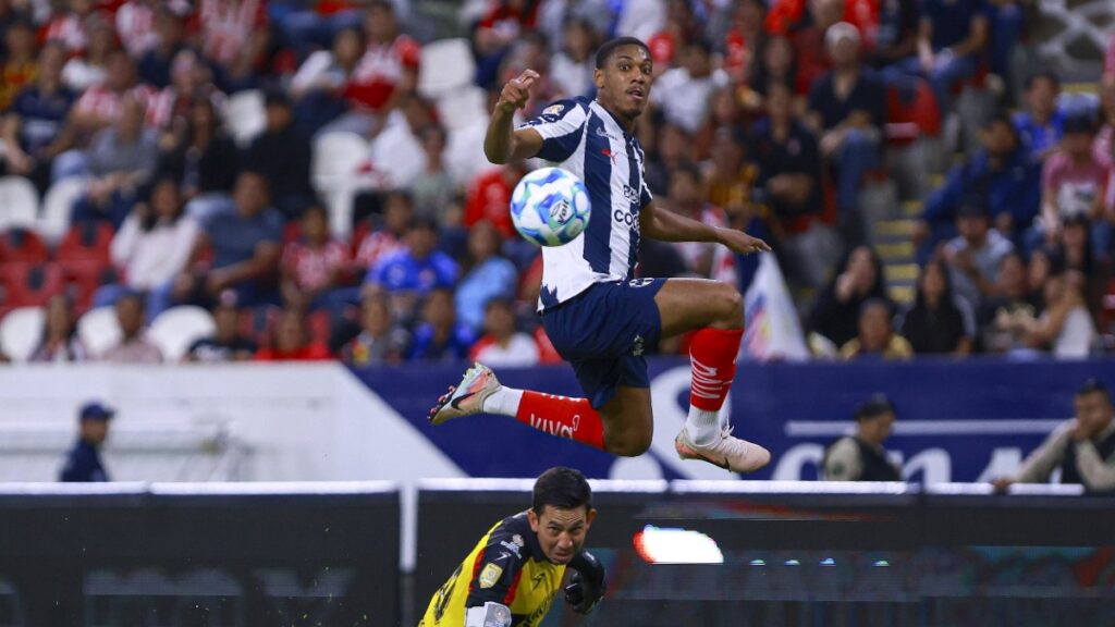 Anthony Martial Brilla en su Debut con Rayados en la Copa Pacífica