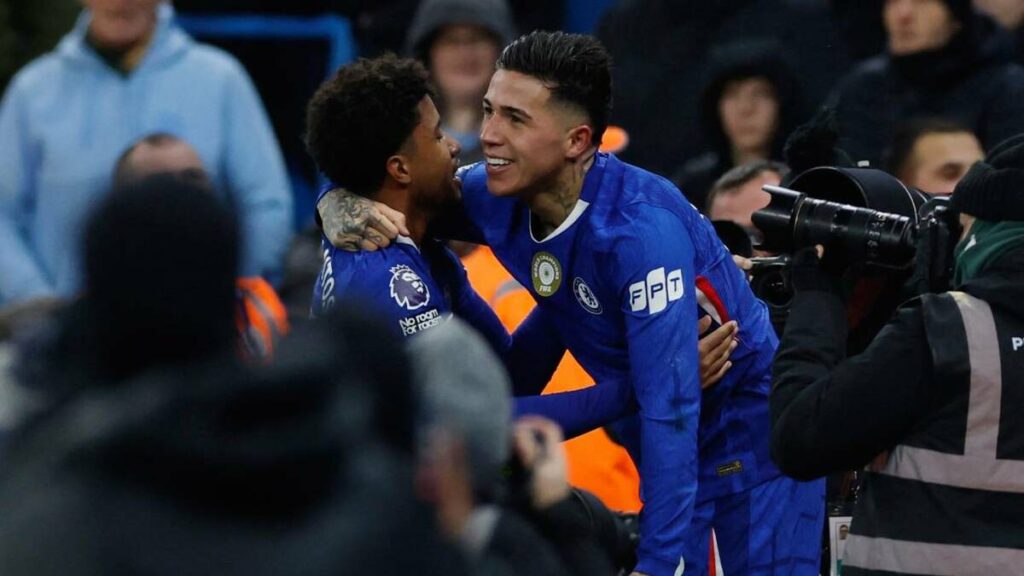 Enzo Fernández Salva al Chelsea con un Empate Dramático Contra el Manchester City