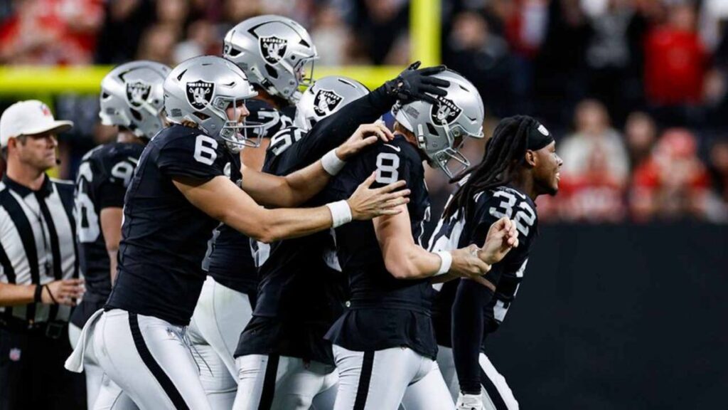 Triunfo Espectacular de los Raiders sobre los Chiefs en la NFL 2025-26