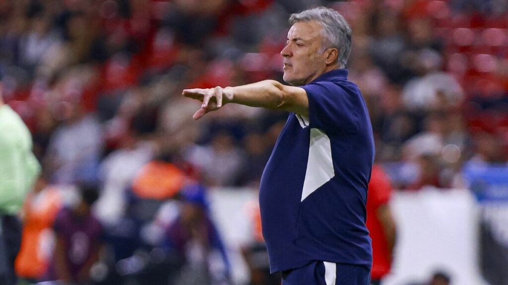 Equipos Deportivos en Foco: Revelaciones en una Llamada Telefónica