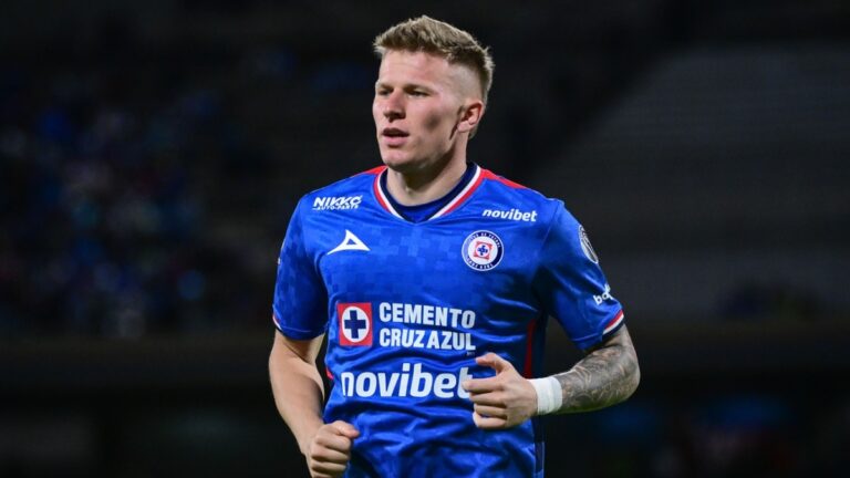 Mateusz Bogusz Regresa a Cruz Azul: La Esperada Noticia del Fútbol Mexicano