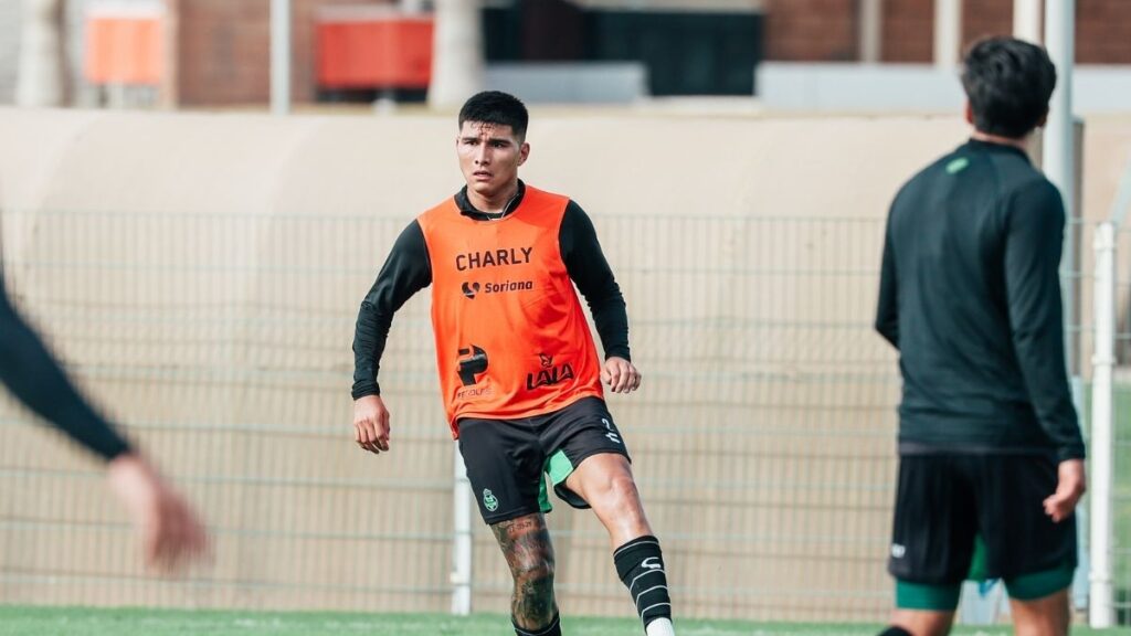 Santos Laguna se prepara para el duelo contra Necaxa: Presentación de nuevos refuerzos