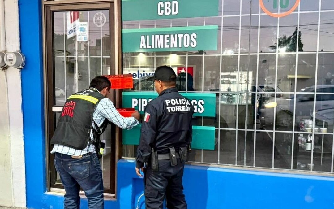 Clausura de Tienda de Derivados de Cannabis en Torreón: Personal Intenta Impedirlo