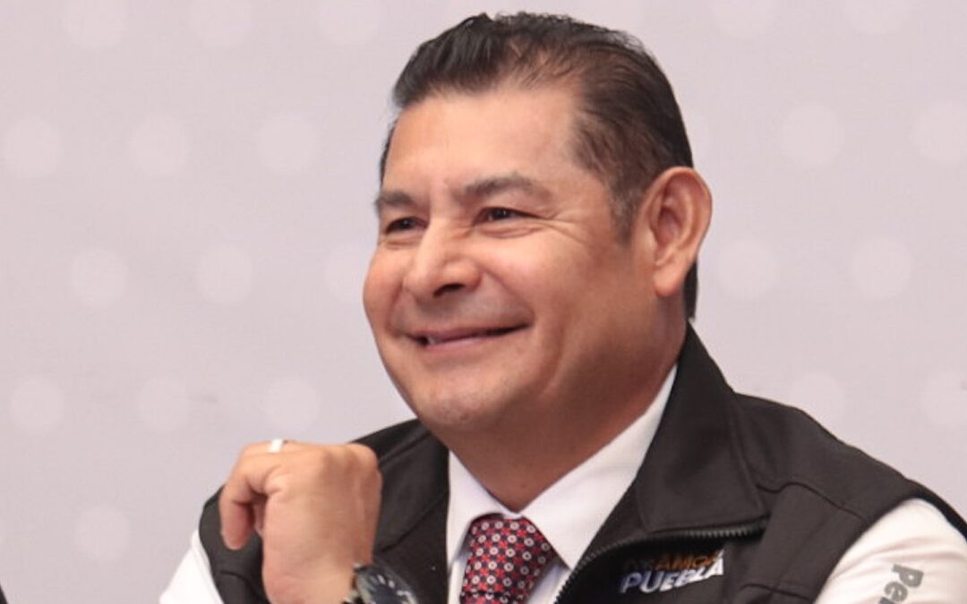 Armenta Critica a Alcaldes del Triángulo Rojo por su Inacción contra los Deshuesaderos de Vehículos