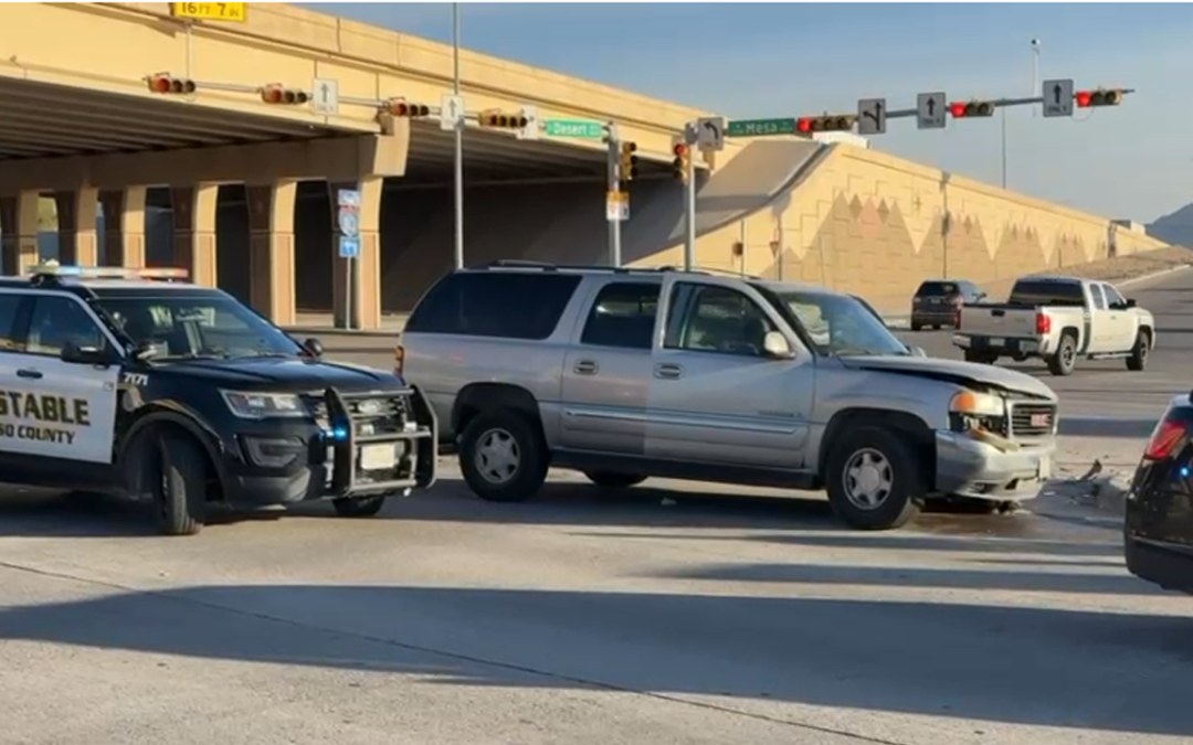 Accidente vehicular en El Paso: Cuatro heridos en la intersección de Mesa y Desert