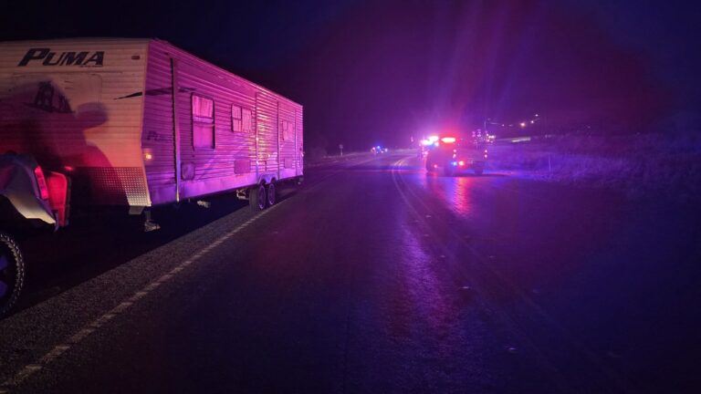 Cierran FM 1015 por accidente de dos vehículos en Edcouch