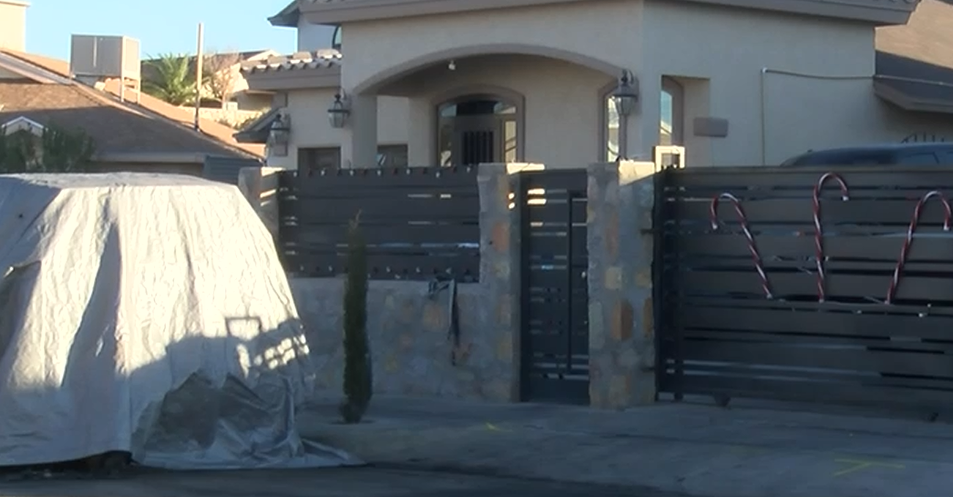 Investigación sobre incendio intencional de vehículos en El Paso