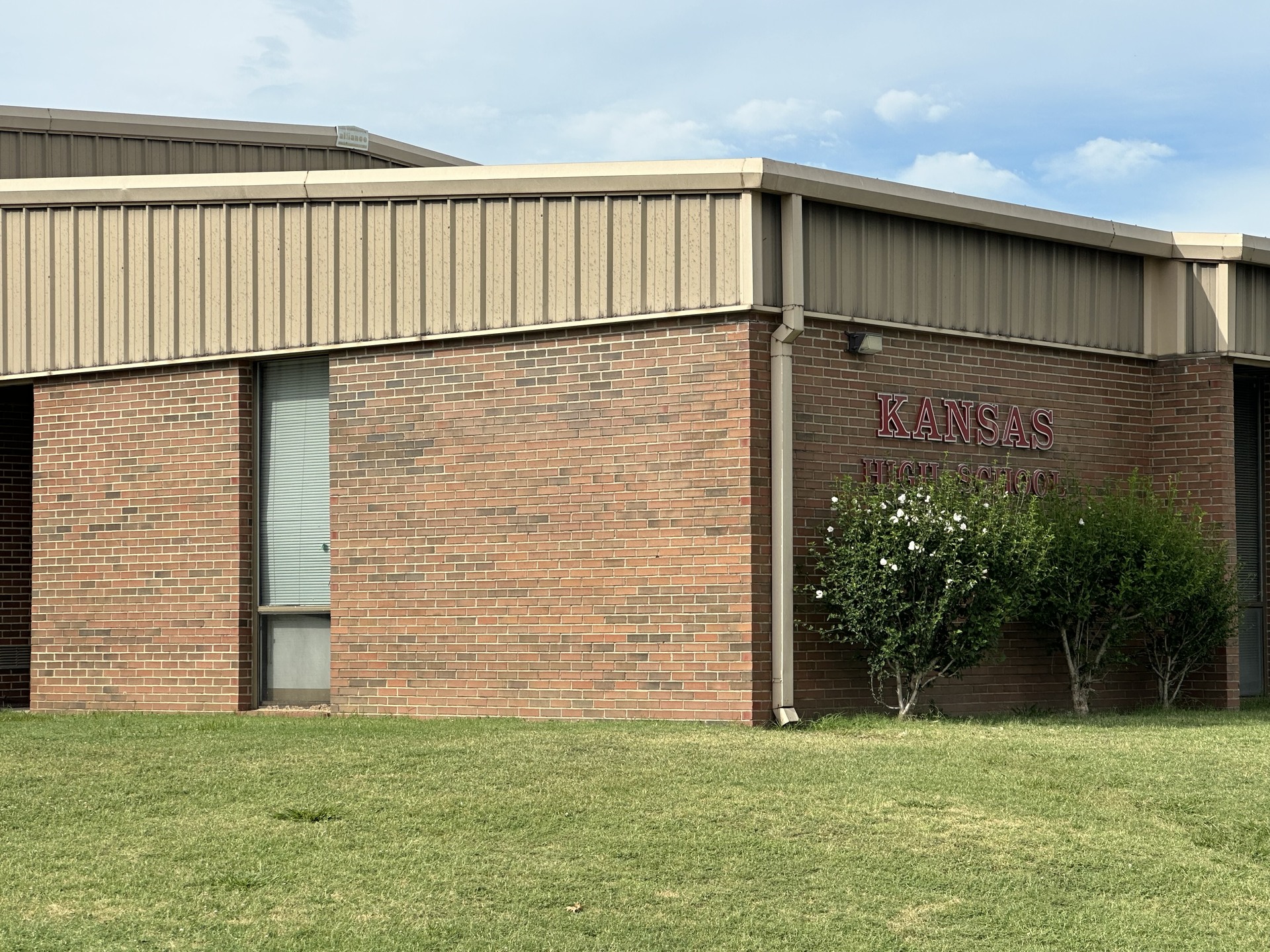 Distrito Escolar de Kansas Anuncia Vacaciones Adelantadas por Aumento de Enfermedades