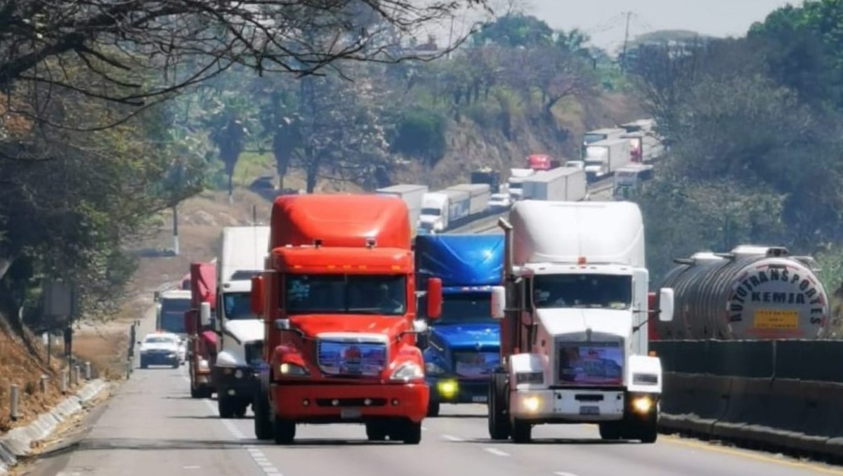 Actualización EN VIVO: Tráfico y Cierres en la Autopista México-Querétaro
