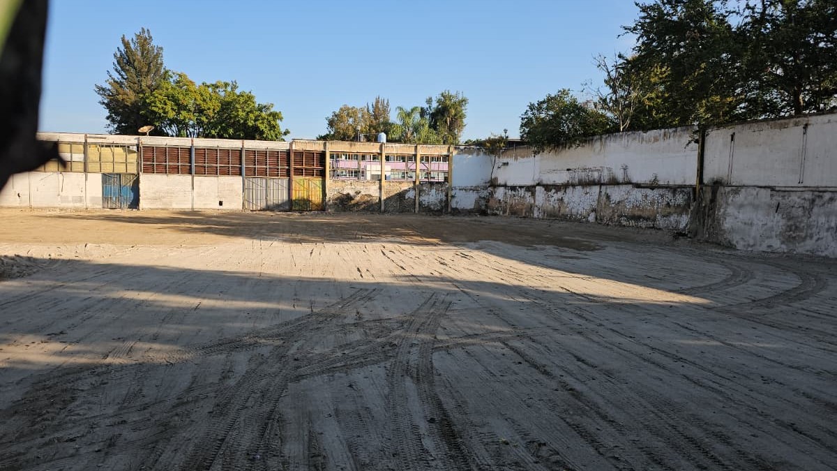 Familias de Zapopan Protestan Contra Demolición de Escuela: Acusan Negocio Inmobiliario en la Secundaria Técnica 13