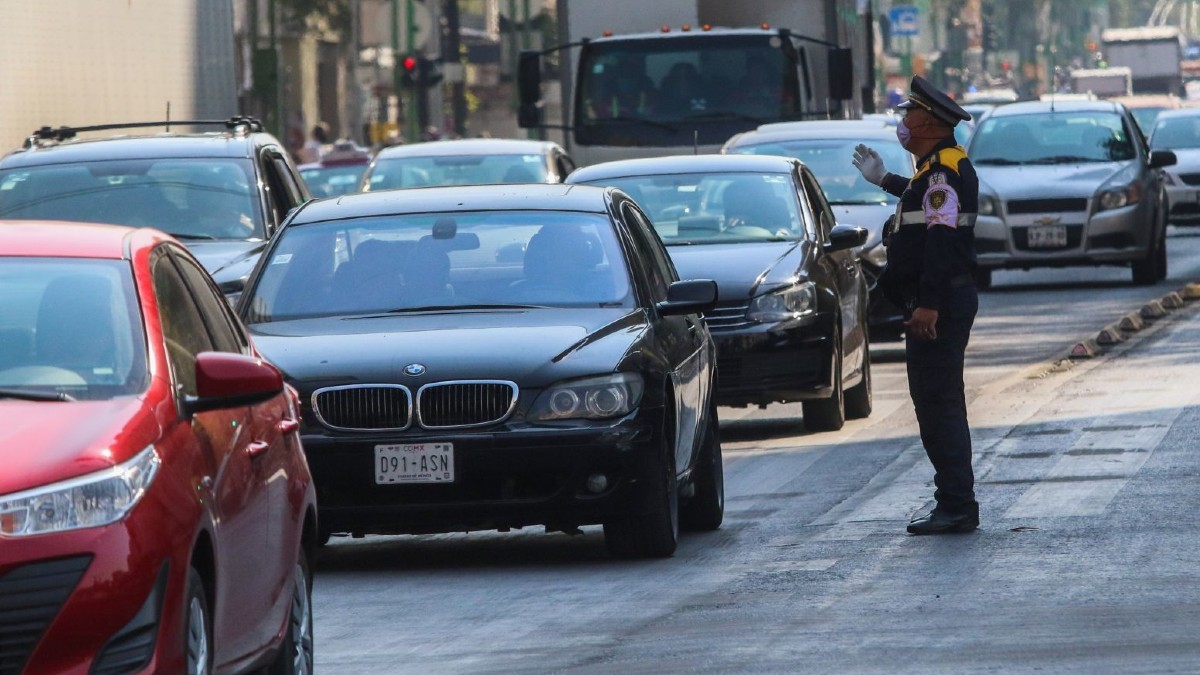 Hoy No Circula en CdMx y Edomex: Autos que Descansan el 15 de Diciembre de 2025