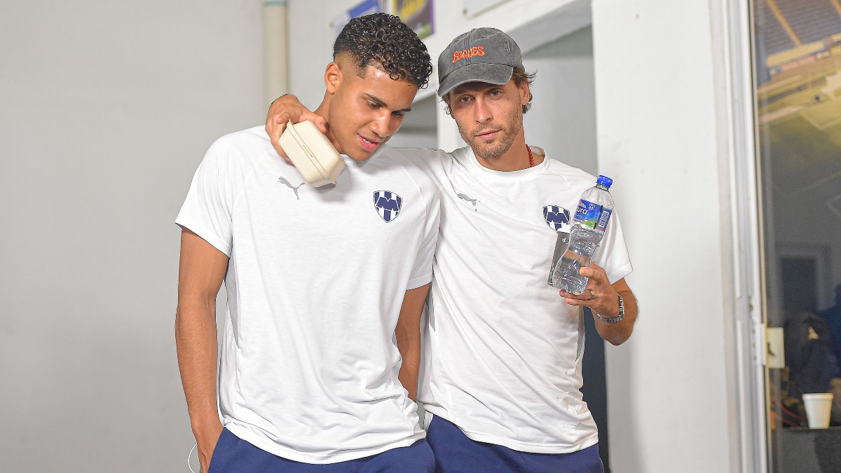 ¡Primera baja en Rayados! Dos jugadores se unen a Pumas en sorpresivos fichajes