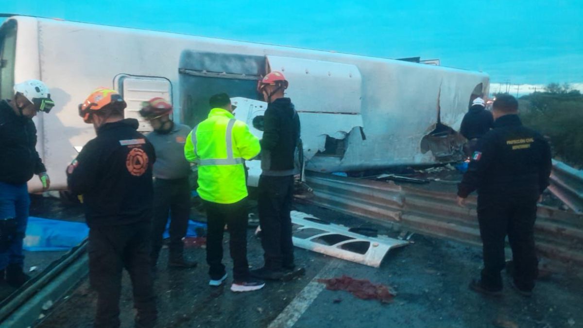 Accidente de camión en Apodaca deja varios muertos y heridos