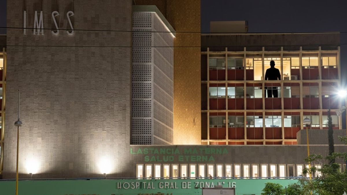 La Historia del Vigilante sin Rostro que Aterroriza la Clínica 16 del IMSS en Torreón
