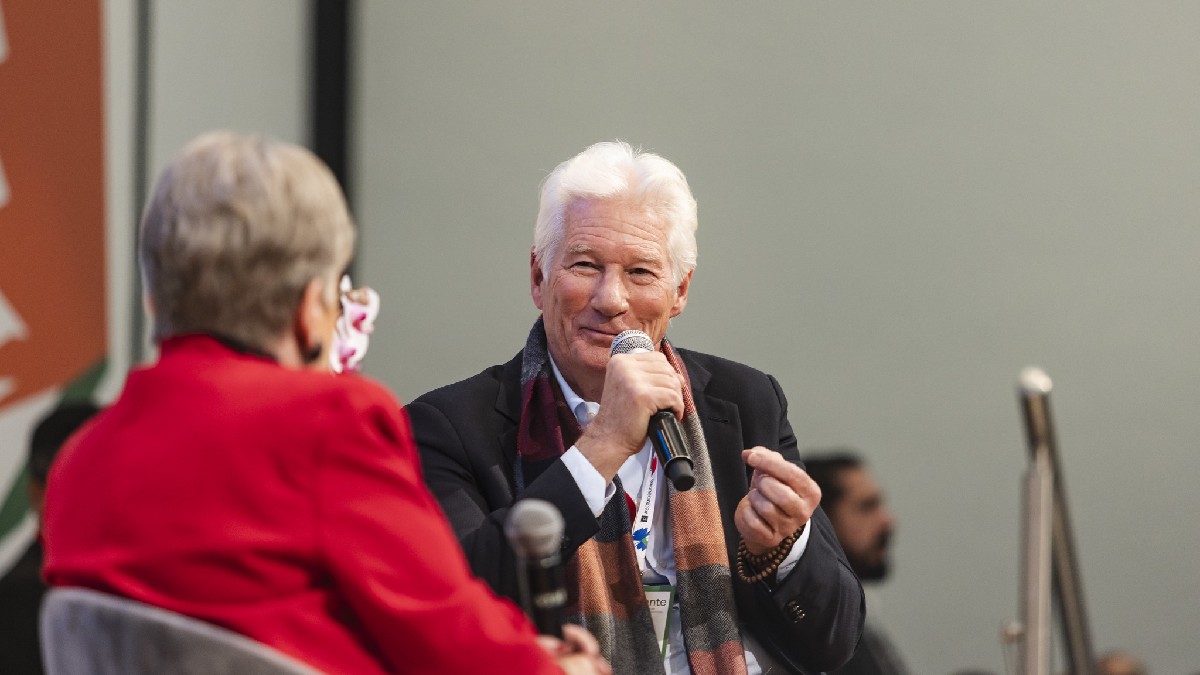 Tensión entre Alicia Bárcena y Richard Gere en la FIL Guadalajara: ¿Un mal momento por Claudia Sheinbaum?
