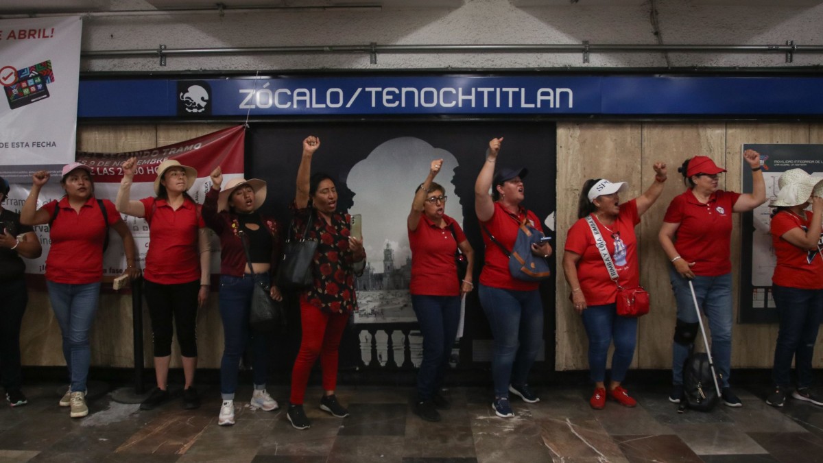 Marchas en Ciudad de México: Estaciones del Metro y Metrobús Cerradas por la 4T